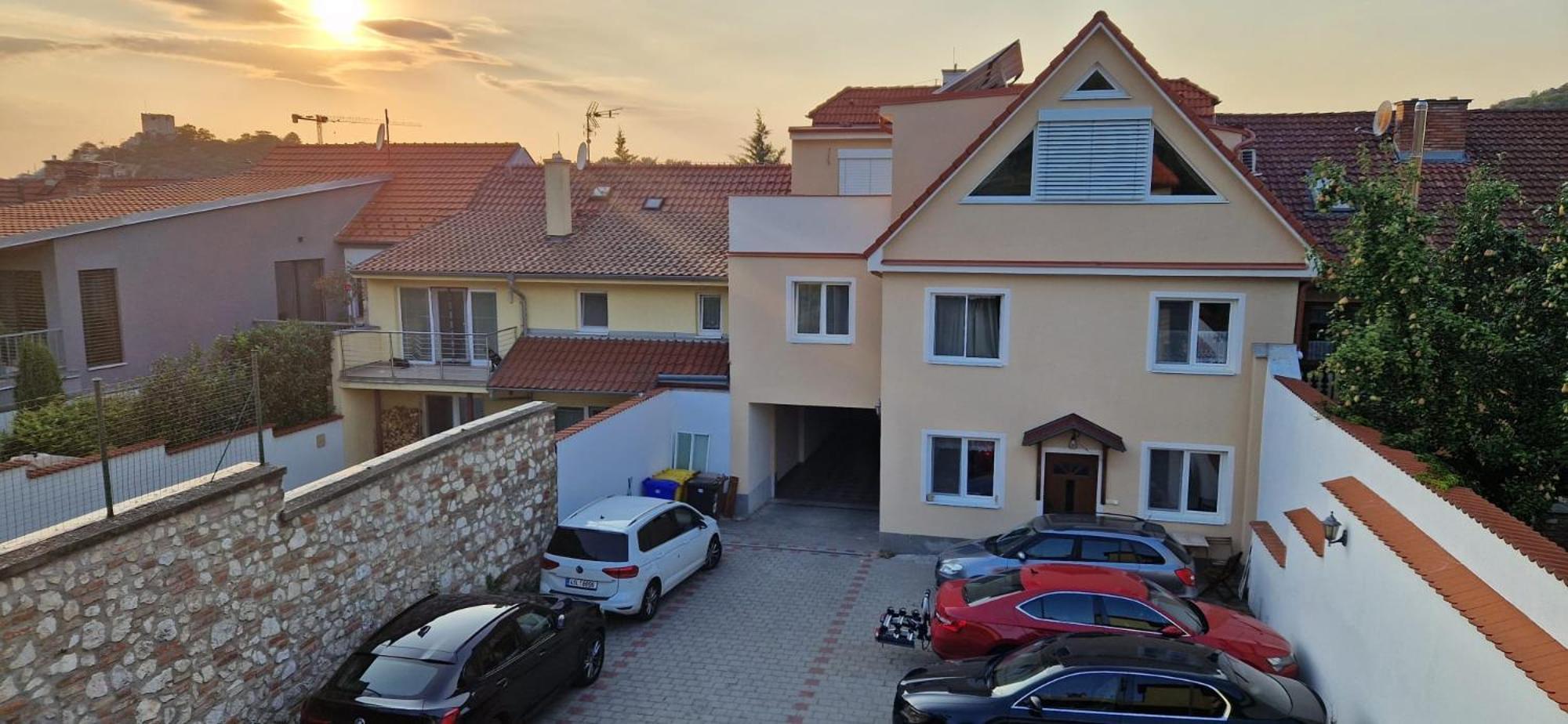 Pod Vinici Hotell Mikulov Exteriör bild