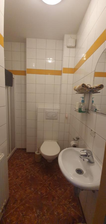 Pod Vinici Hotell Mikulov Exteriör bild