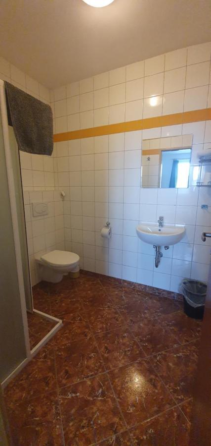 Pod Vinici Hotell Mikulov Exteriör bild
