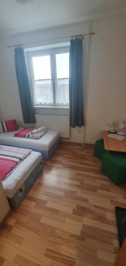 Pod Vinici Hotell Mikulov Exteriör bild