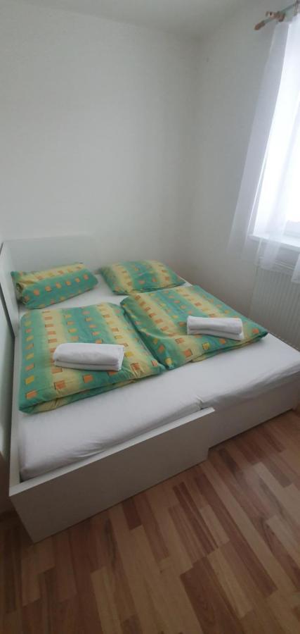 Pod Vinici Hotell Mikulov Exteriör bild