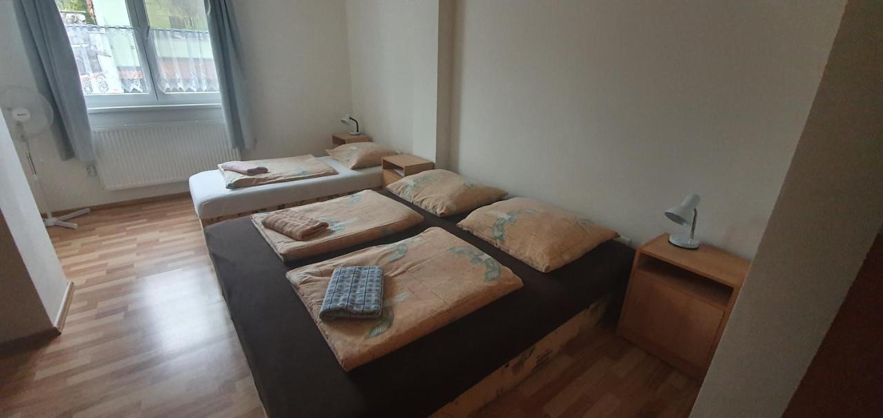Pod Vinici Hotell Mikulov Exteriör bild